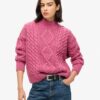 Aran-Pullover mit Zopfmuster Aran-Pullover mit Zopfmuster