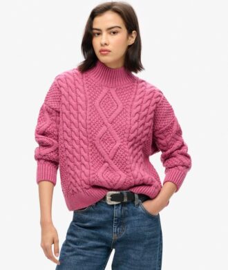 Aran-Pullover mit Zopfmuster Aran-Pullover mit Zopfmuster
