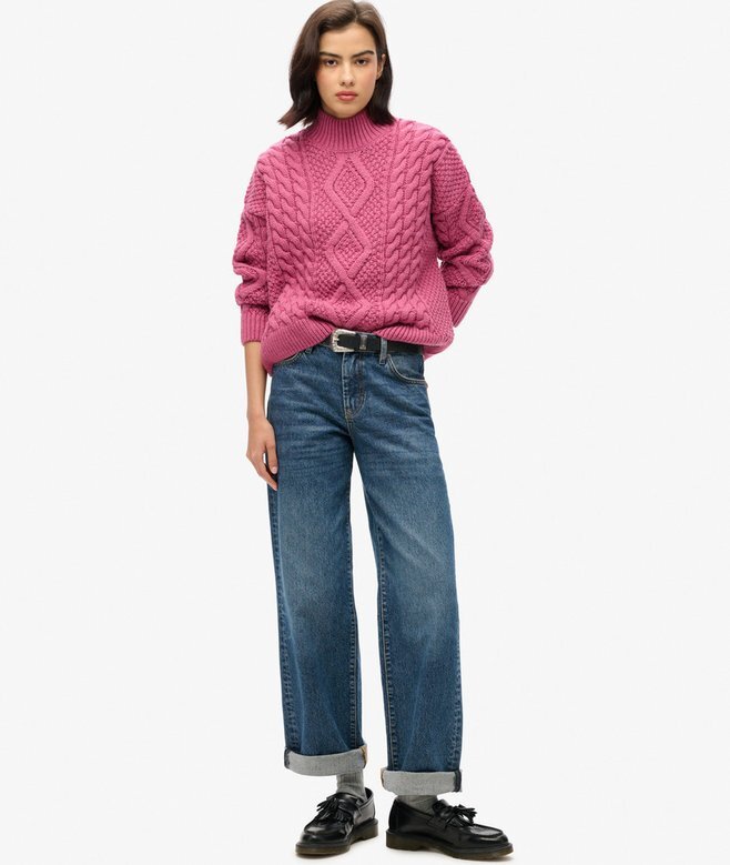 Aran-Pullover mit Zopfmuster Aran-Pullover mit Zopfmuster