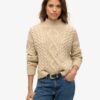 Aran-Pullover mit Zopfmuster
