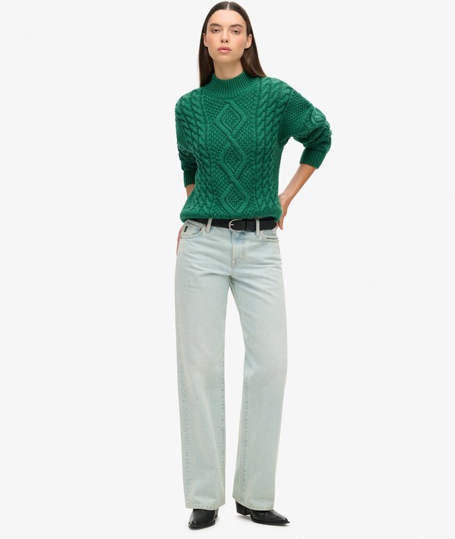 Aran-Pullover mit Zopfmuster Aran-Pullover mit Zopfmuster