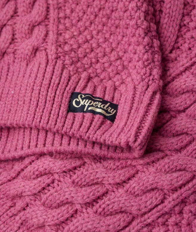 Aran-Pullover mit Zopfmuster Aran-Pullover mit Zopfmuster