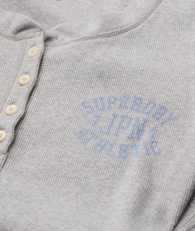 Athletic Button-Down-Langarm-Oberteil Athletic Button-Down-Langarm-Oberteil