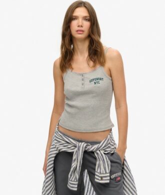 Athletic Essentials Cami-Oberteil mit bestickten Knöpfen
