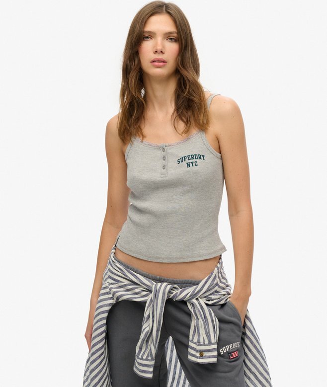 Athletic Essentials Cami-Oberteil mit bestickten Knöpfen Athletic Essentials Cami-Oberteil mit bestickten Knöpfen