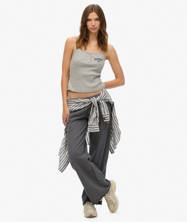 Athletic Essentials Cami-Oberteil mit bestickten Knöpfen Athletic Essentials Cami-Oberteil mit bestickten Knöpfen