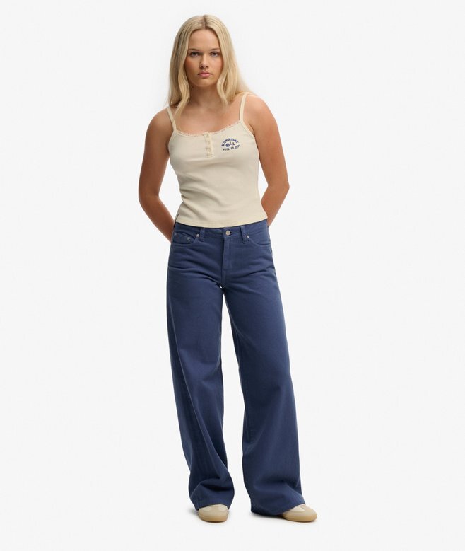 Athletic Essentials Cami-Oberteil mit bestickten Knöpfen Athletic Essentials Cami-Oberteil mit bestickten Knöpfen