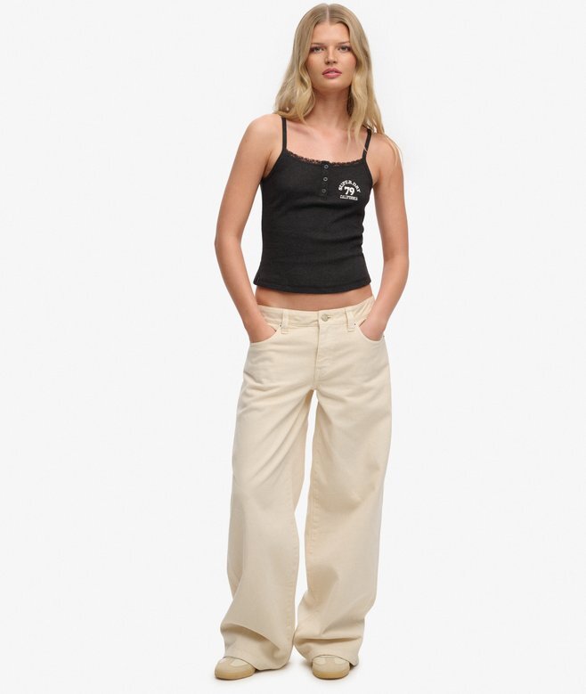 Athletic Essentials Cami-Oberteil mit bestickten Knöpfen Athletic Essentials Cami-Oberteil mit bestickten Knöpfen