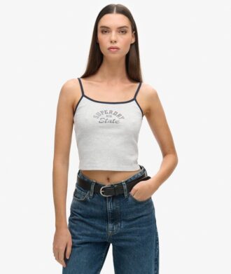 Athletic Essentials Crop-Top-Oberteil