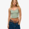 Athletic Essentials Cropped-Top mit Spitzenbesatz