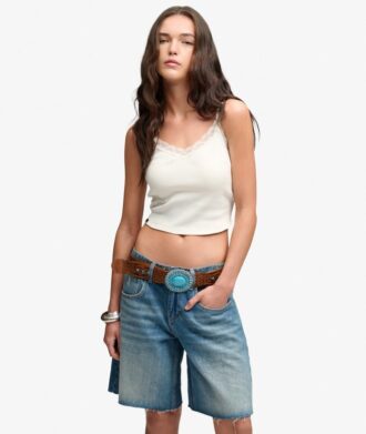 Athletic Essentials Cropped-Top mit Spitzenbesatz