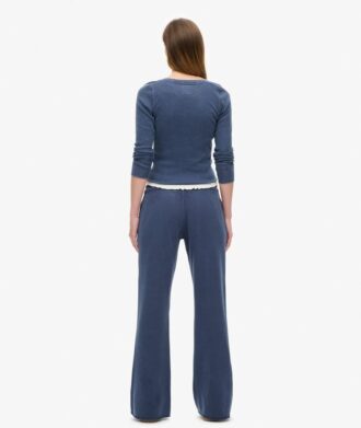 Athletic Essentials Jogginghose mit niedriger Leibhöhe und ausgestelltem Bein