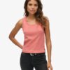 Athletic Essentials Oberteil mit Spitzenbesatz