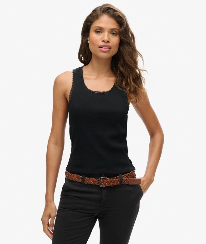 Athletic Essentials Oberteil mit Spitzenbesatz Athletic Essentials Oberteil mit Spitzenbesatz
