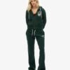 Athletic Essentials Relaxed Crop Zip-Kapuzenpullover Athletic Essentials Relaxed Crop Zip-Kapuzenpullover