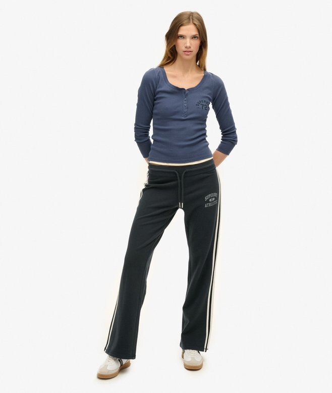 Athletic Essentials Stripe Flare Jogginghose Athletic Essentials Stripe Flare Jogginghose