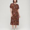 Bedrucktes, kurzärmeliges, gestuftes Midikleid Bedrucktes, kurzärmeliges, gestuftes Midikleid