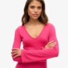 Bodycon-Mini-Kleid mit ausgestellten Ärmeln