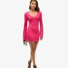 Bodycon-Mini-Kleid mit ausgestellten Ärmeln