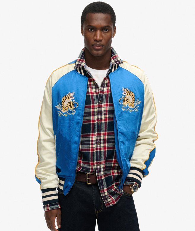 Bomberjacke mit Sukajan-Stickerei Bomberjacke mit Sukajan-Stickerei