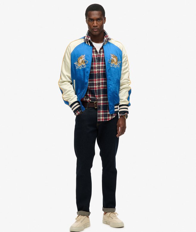 Bomberjacke mit Sukajan-Stickerei Bomberjacke mit Sukajan-Stickerei