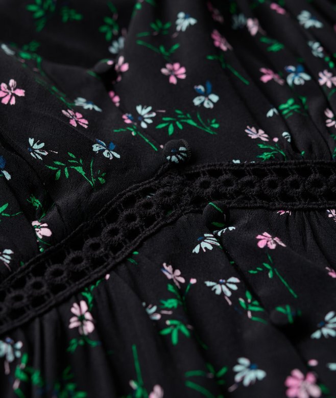 Cami-Kleid mit V-Ausschnitt und Spitzenbesatz Cami-Kleid mit V-Ausschnitt und Spitzenbesatz