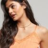 Cami-Oberteil mit Rippspitzenbesatz Cami-Oberteil mit Rippspitzenbesatz
