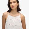 Cami-Oberteil mit Vintage-Spitzenpasse Cami-Oberteil mit Vintage-Spitzenpasse