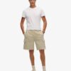 Cargo-Shorts mit Kontrastnähten Cargo-Shorts mit Kontrastnähten