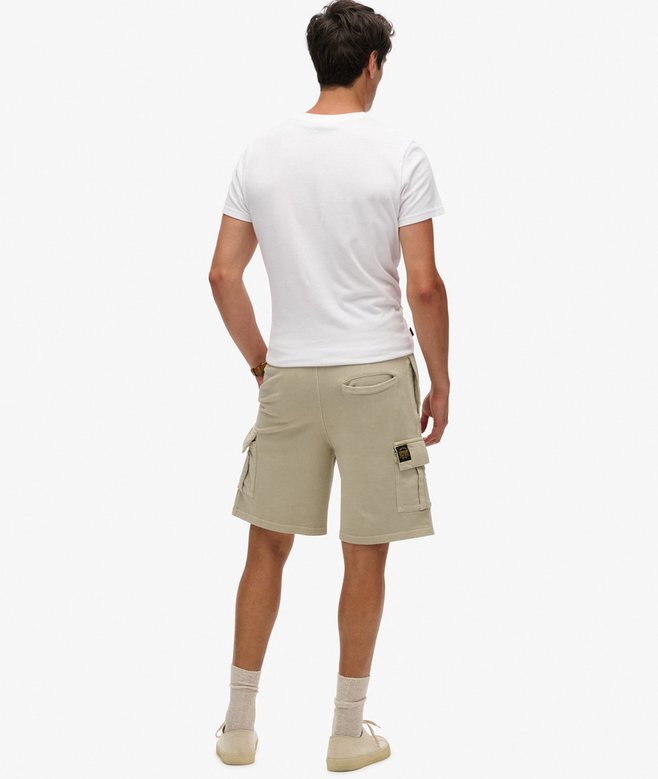 Cargo-Shorts mit Kontrastnähten Cargo-Shorts mit Kontrastnähten
