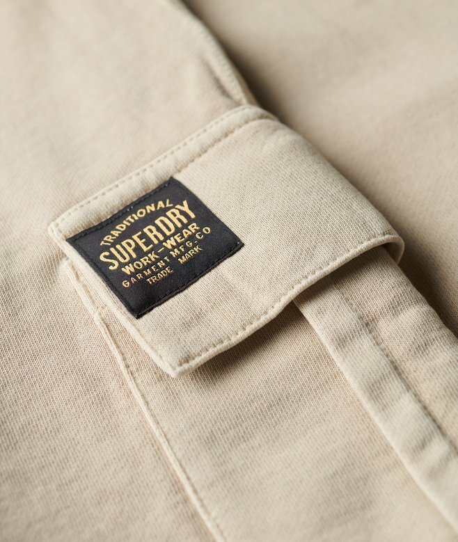 Cargo-Shorts mit Kontrastnähten Cargo-Shorts mit Kontrastnähten