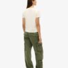 Cargohose mit niedriger Leibhöhe und geradem Schnitt Cargohose mit niedriger Leibhöhe und geradem Schnitt