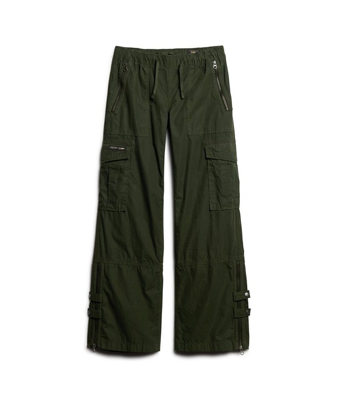 Cargohose mit niedriger Leibhöhe und weitem Bein Cargohose mit niedriger Leibhöhe und weitem Bein