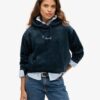 Country Club Velours-Kapuzenpullover mit lockerer Passform