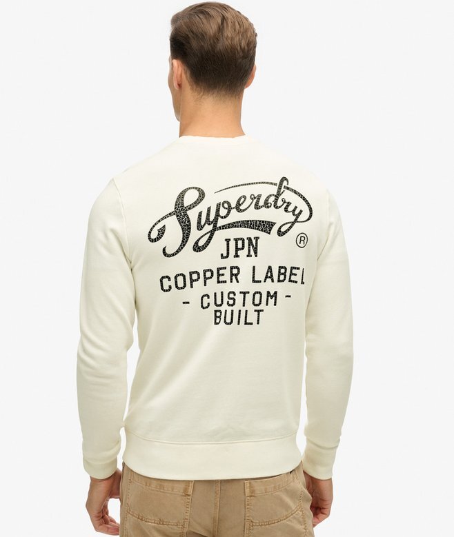 Crew-Sweatshirt mit Kupfer-Label-Grafik Crew-Sweatshirt mit Kupfer-Label-Grafik