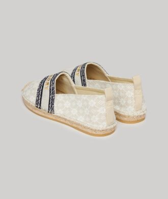 Espadrilles mit Canvas-Überzug als Schuh