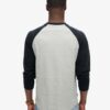 Essential Logo Baseball-Langarm-Oberteil Essential Logo Baseball-Langarm-Oberteil