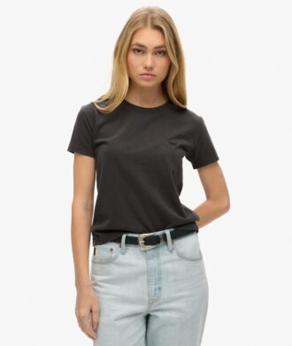 Essential Logo Fitted T-Shirt