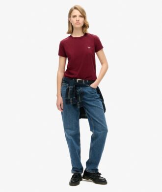 Essential Logo Fitted T-Shirt