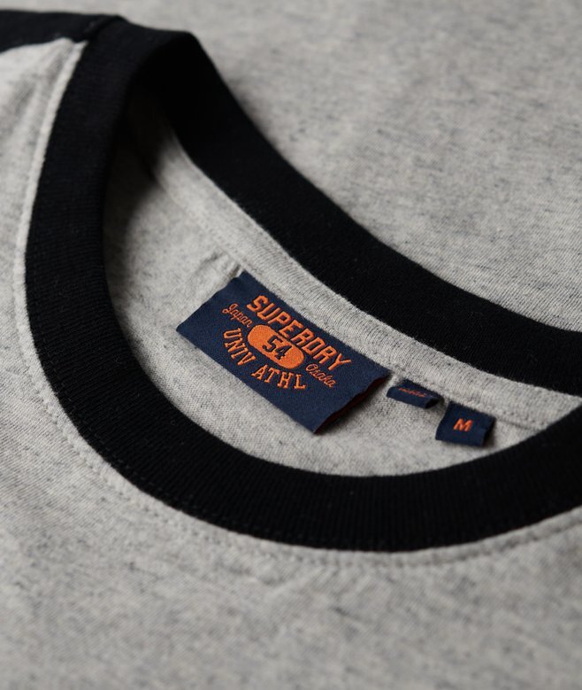 Essential Logo Retro-T-Shirt Essential Logo Retro-T-Shirt