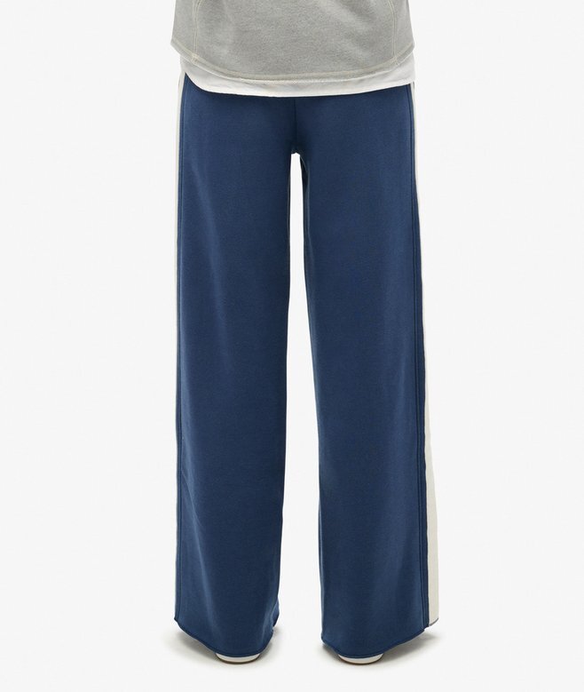 Essential Logo Straight Jogginghose Essential Logo Straight Jogginghose