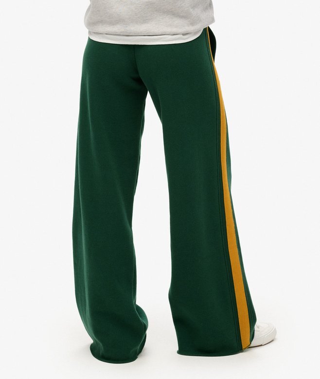 Essential Logo Straight Jogginghose Essential Logo Straight Jogginghose