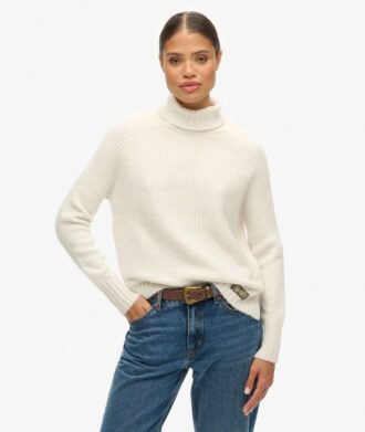Essential Rollkragenpullover aus Rippstrick