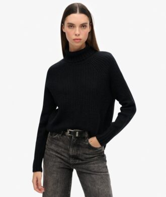 Essential Rollkragenpullover aus Rippstrick