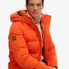 Everest kurze Hooded Puffer-Daunenjacke Everest kurze Hooded Puffer-Daunenjacke