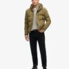 Everest kurze Hooded Puffer-Daunenjacke Everest kurze Hooded Puffer-Daunenjacke