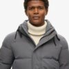 Everest kurze Hooded Puffer-Daunenjacke Everest kurze Hooded Puffer-Daunenjacke