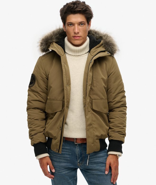 Everest Puffer Bomberjacke mit Kapuze Everest Puffer Bomberjacke mit Kapuze