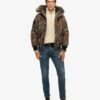 Everest Puffer Bomberjacke mit Kapuze Everest Puffer Bomberjacke mit Kapuze