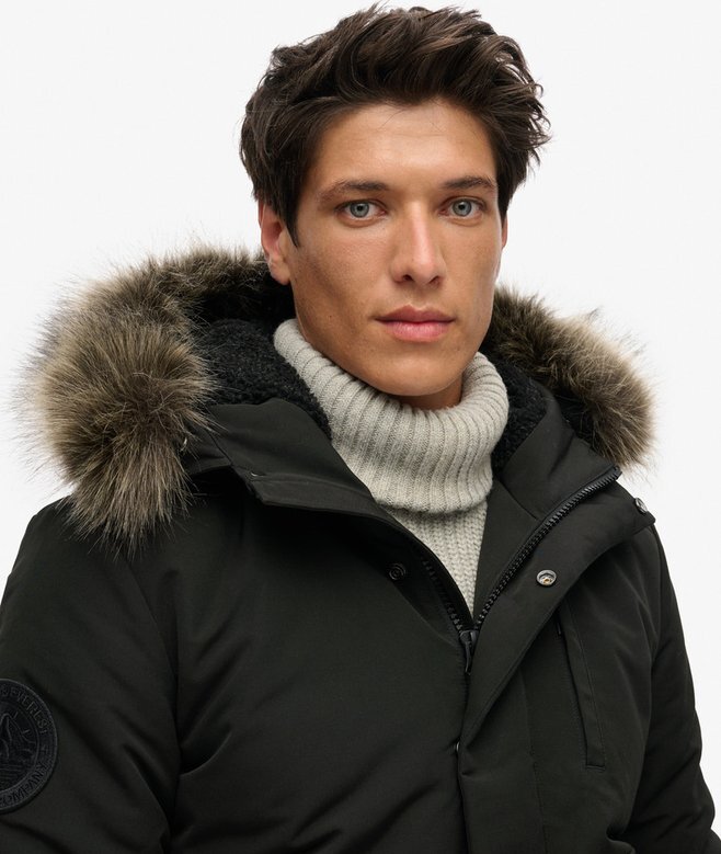 Everest Puffer Bomberjacke mit Kapuze Everest Puffer Bomberjacke mit Kapuze
